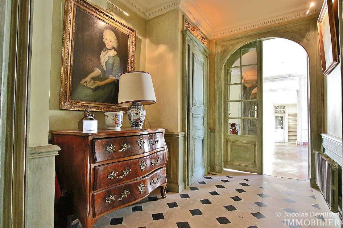Faubourg-St-HonoréElysée-–-Belles-réceptions-et-3-suites-–-75008-Paris-47
