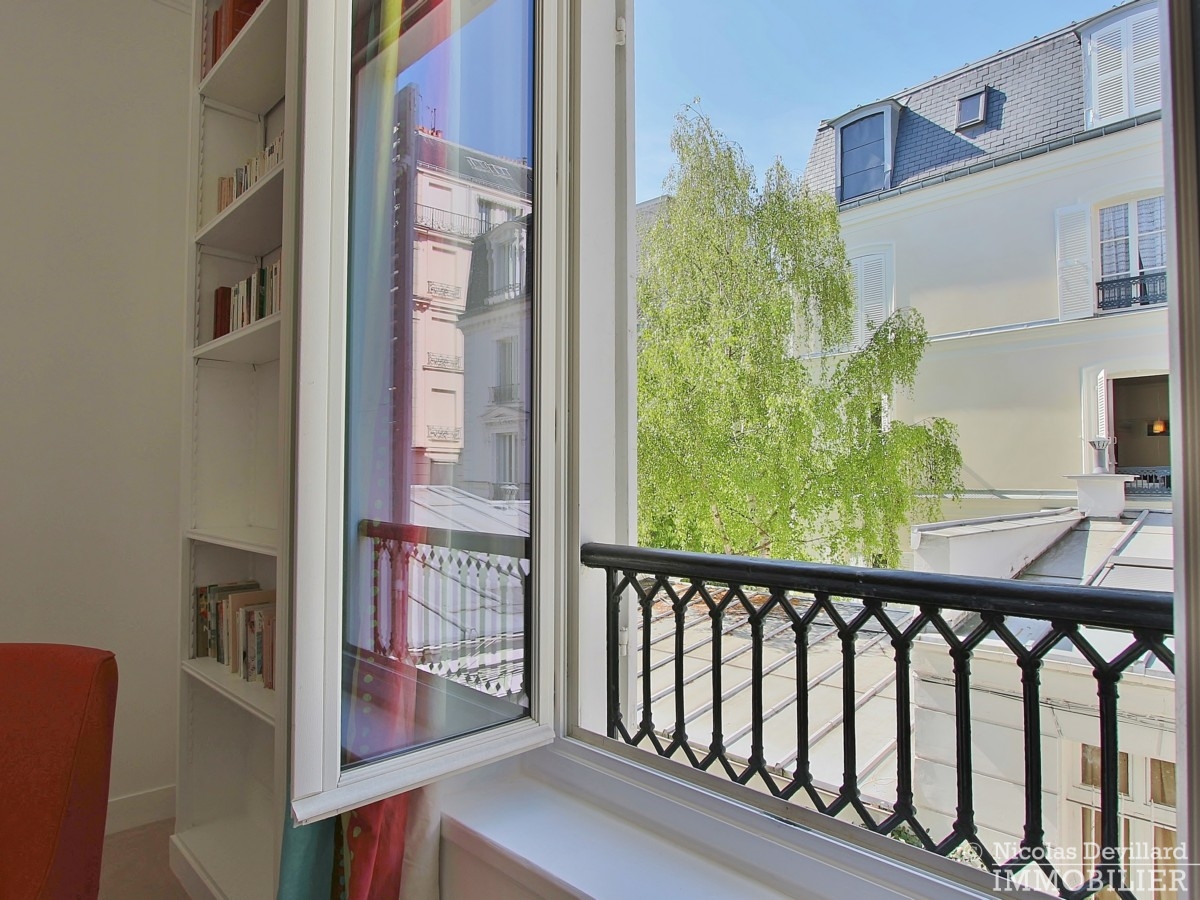 Villa des Ternes – Duplex de charme calme et rénové – 75017 Paris 10