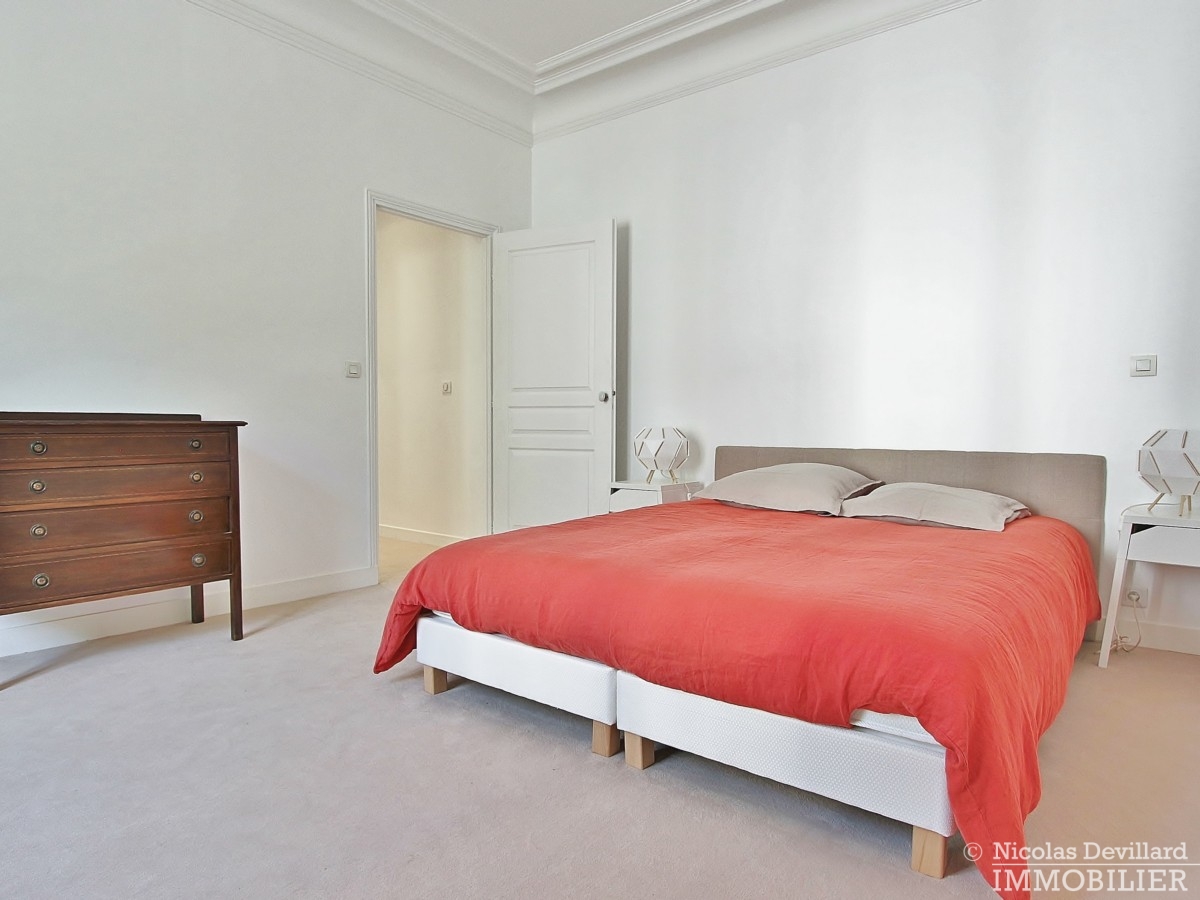 Villa des Ternes – Duplex de charme calme et rénové – 75017 Paris 13