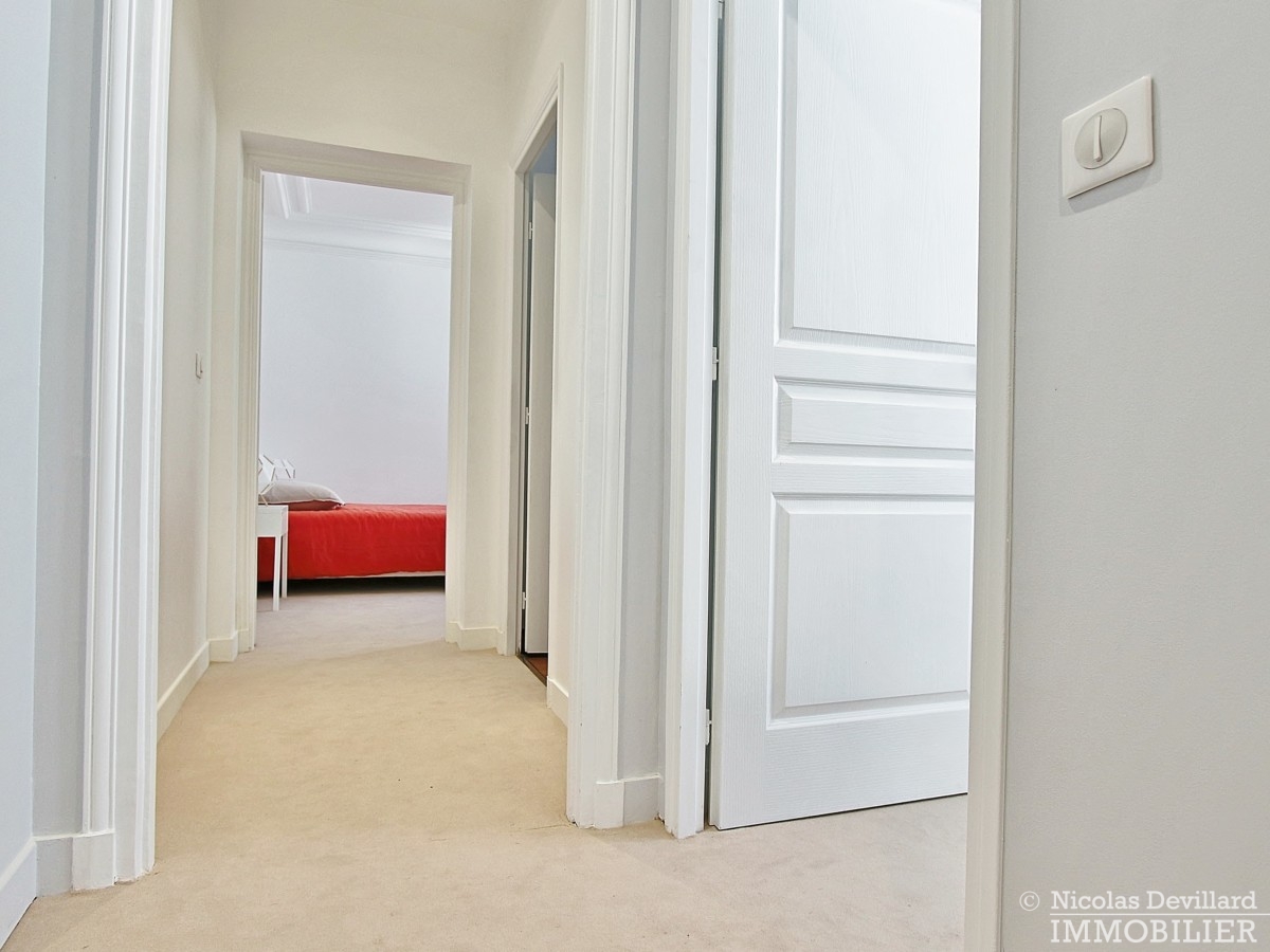 Villa des Ternes – Duplex de charme calme et rénové – 75017 Paris 5