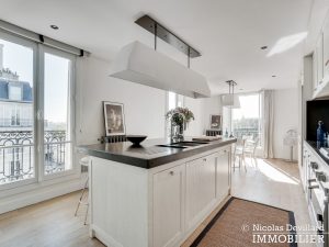 Alma Marceau – Duplex dernier étage, vue panoramique et prestations luxueuses – 75116 Paris (39)