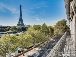 Alma Marceau – Duplex dernier étage, vue panoramique et prestations luxueuses – 75116 Paris (44)