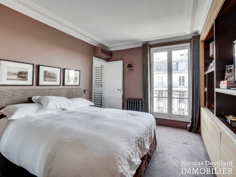 Alma-Marceau – Duplex dernier étage, vue panoramique et prestations luxueuses – 75116 Paris (59)