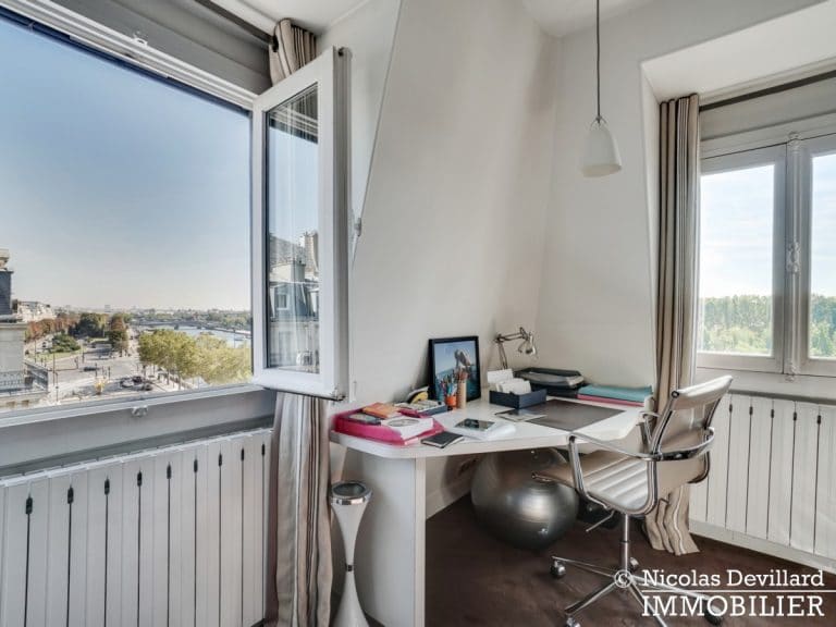 Alma-Marceau – Duplex dernier étage, vue panoramique et prestations luxueuses – 75116 Paris (62)