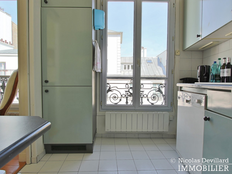 Village de Passy – Grand salon, charme et beaux volumes – 75016 Paris (10)