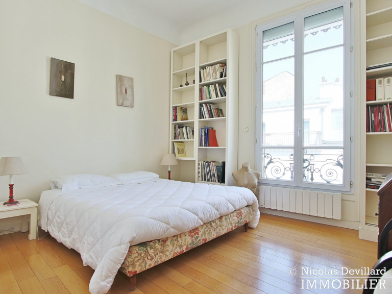 Village de Passy – Grand salon, charme et beaux volumes – 75016 Paris (15)
