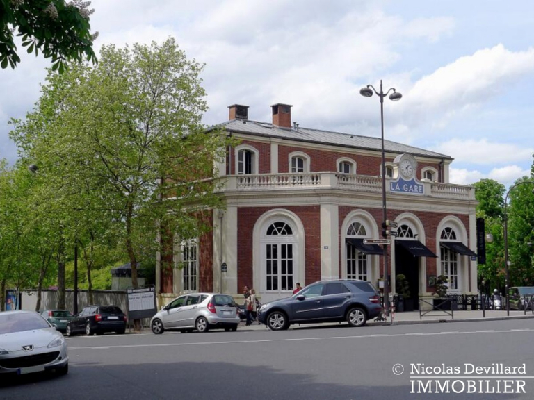 Village de Passy – Grand salon, charme et beaux volumes – 75016 Paris (20)