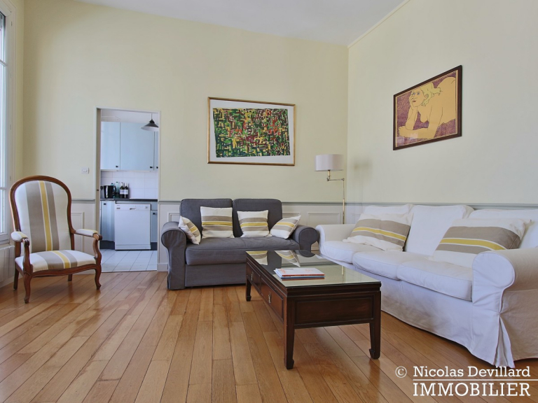 Village de Passy – Grand salon, charme et beaux volumes – 75016 Paris (8)
