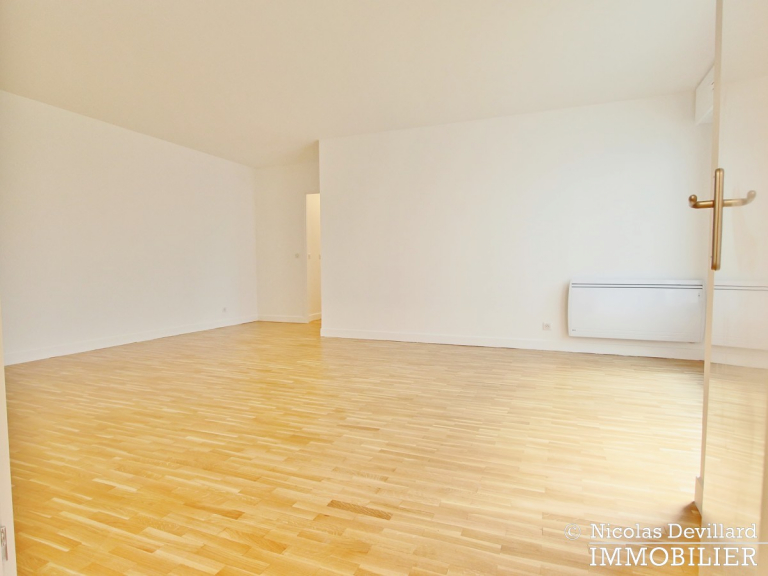 RomeBatignolles– Rénové, calme, sur jardin et parking – 75017 Paris (8)