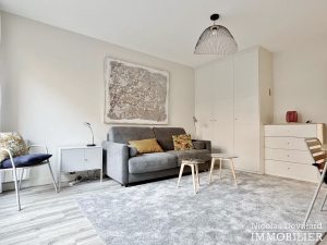 MontparnasseCatalogne – Studio rénové au calme avec grande terrasse – 75014 Paris (13)