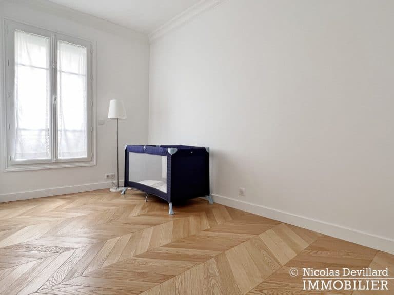 Place Victor Hugo – Superbement rénové, calme et élégant – 75116 Paris (23)