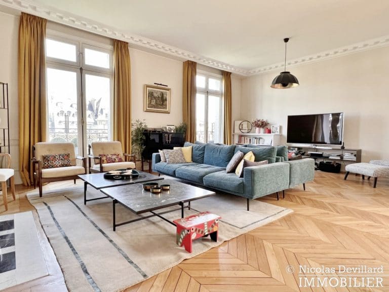 TrocadéroGeorges Mandel – Etage élevé, grands volumes, belles vues et balcons -75116 Paris (39)