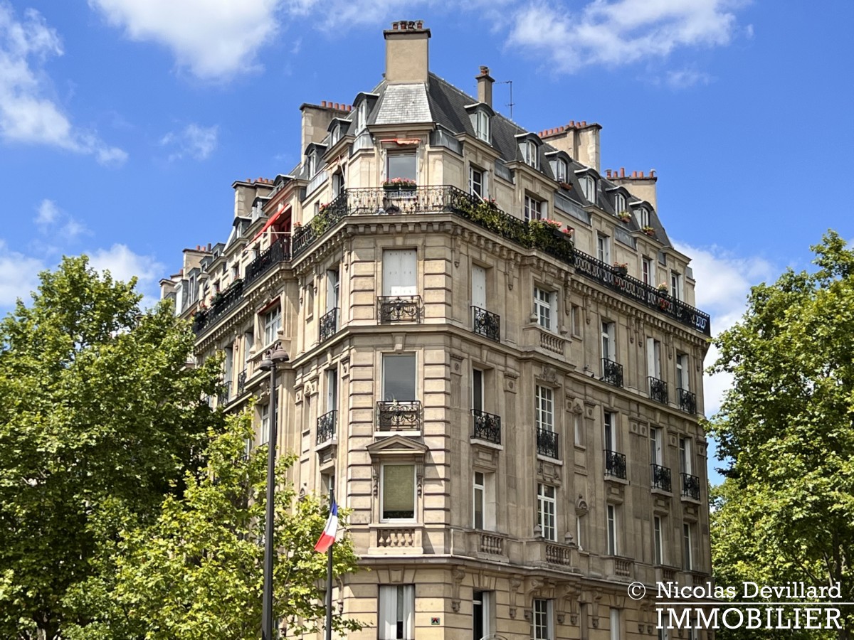 VilliersLévis – Splendide Haussmannien familial en étage élevé avec balcon et vues – 75017 Paris (28)