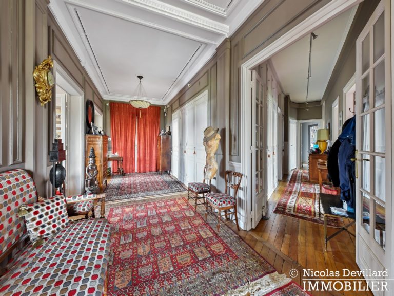 VilliersLévis – Splendide Haussmannien familial en étage élevé avec balcon et vues – 75017 Paris (5)