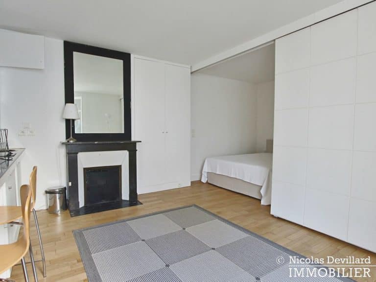 MaraisPlace des Vosges – Esprit loft, calme, charme et volume 75003 Paris (11)