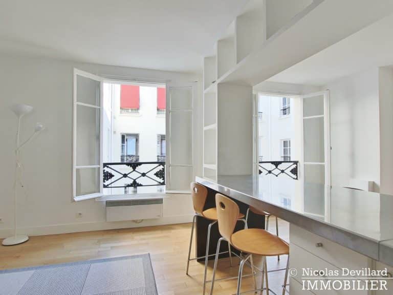 MaraisPlace des Vosges – Esprit loft, calme, charme et volume 75003 Paris (21)