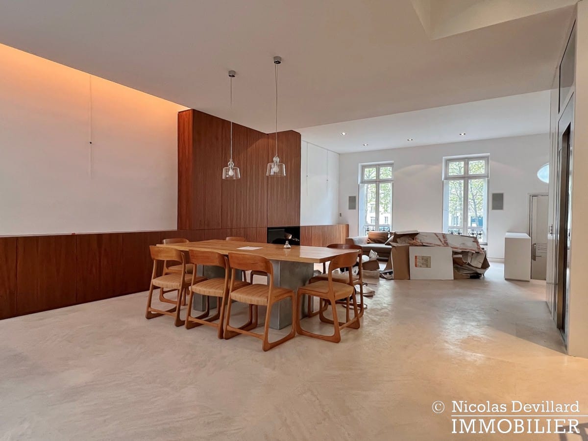Breteuil’s avenue – High end townhouse with large rooms, light and view – Paris 7th (29)