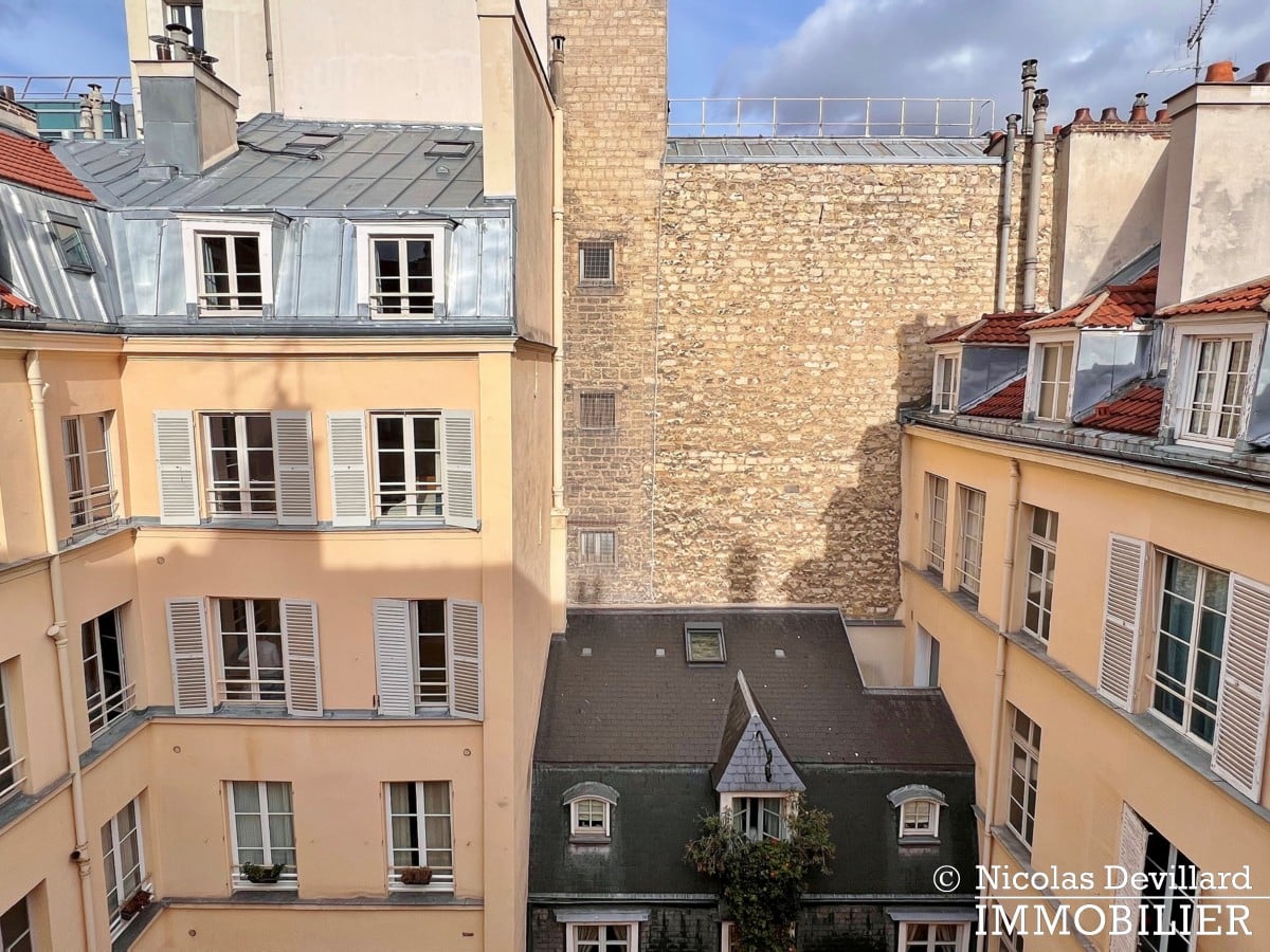 Faubourg Saint HonoréElysée – Dernier étage rénové esprit loft – 75008 Paris (53)