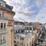 Vaneau – Parquet, moulures, cheminée et grand charme – 75007 Paris (20)