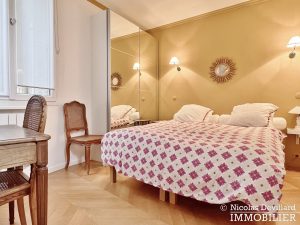 Vaneau – Parquet, moulures, cheminée et grand charme – 75007 Paris (40)