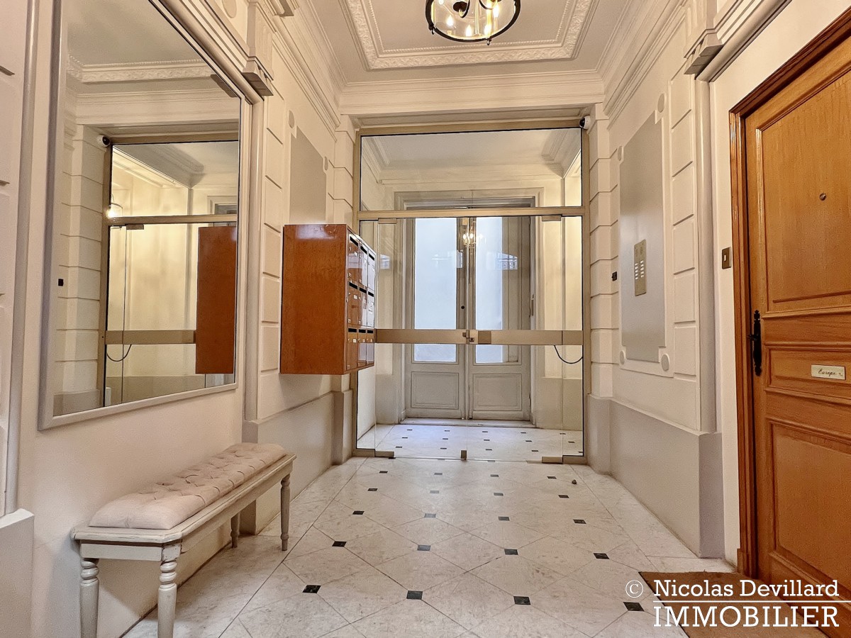 Palais GallieraAlma – Duplex calme et ensoleillé au dernier étage - 75116 Paris (24)