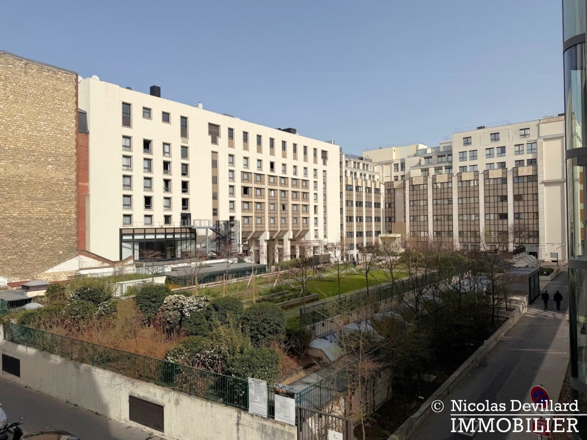 Lire la suite à propos de l’article Vaugirard/Mairie – Classique 3 pièces au calme et vues dégagées – 75015 Paris