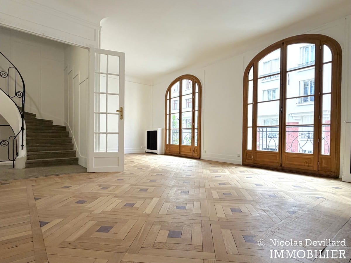 Lire la suite à propos de l’article Convention – Maison de ville familiale avec jardin, lumière et grands volumes – 75015 Paris