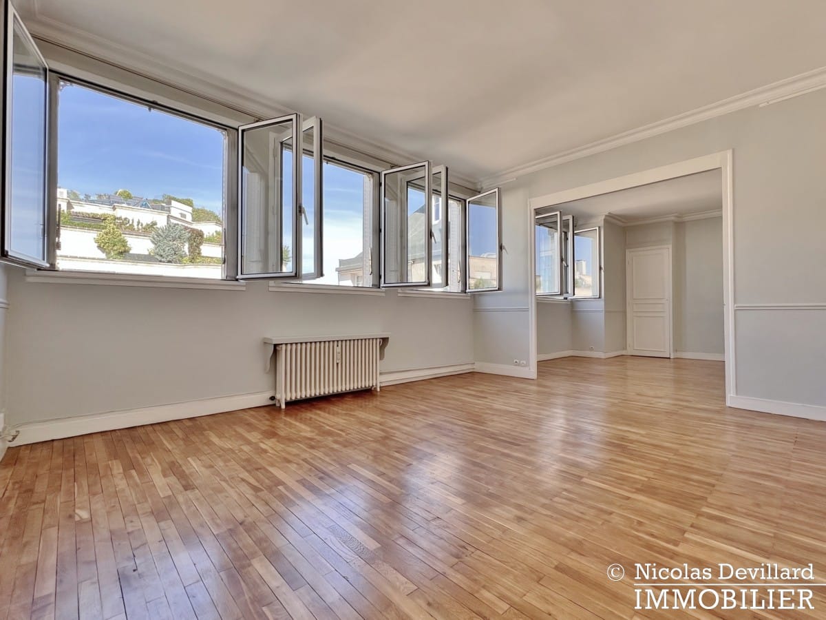 Read more about the article Passy’s village – Calm and sunny family apartment – Paris 16th