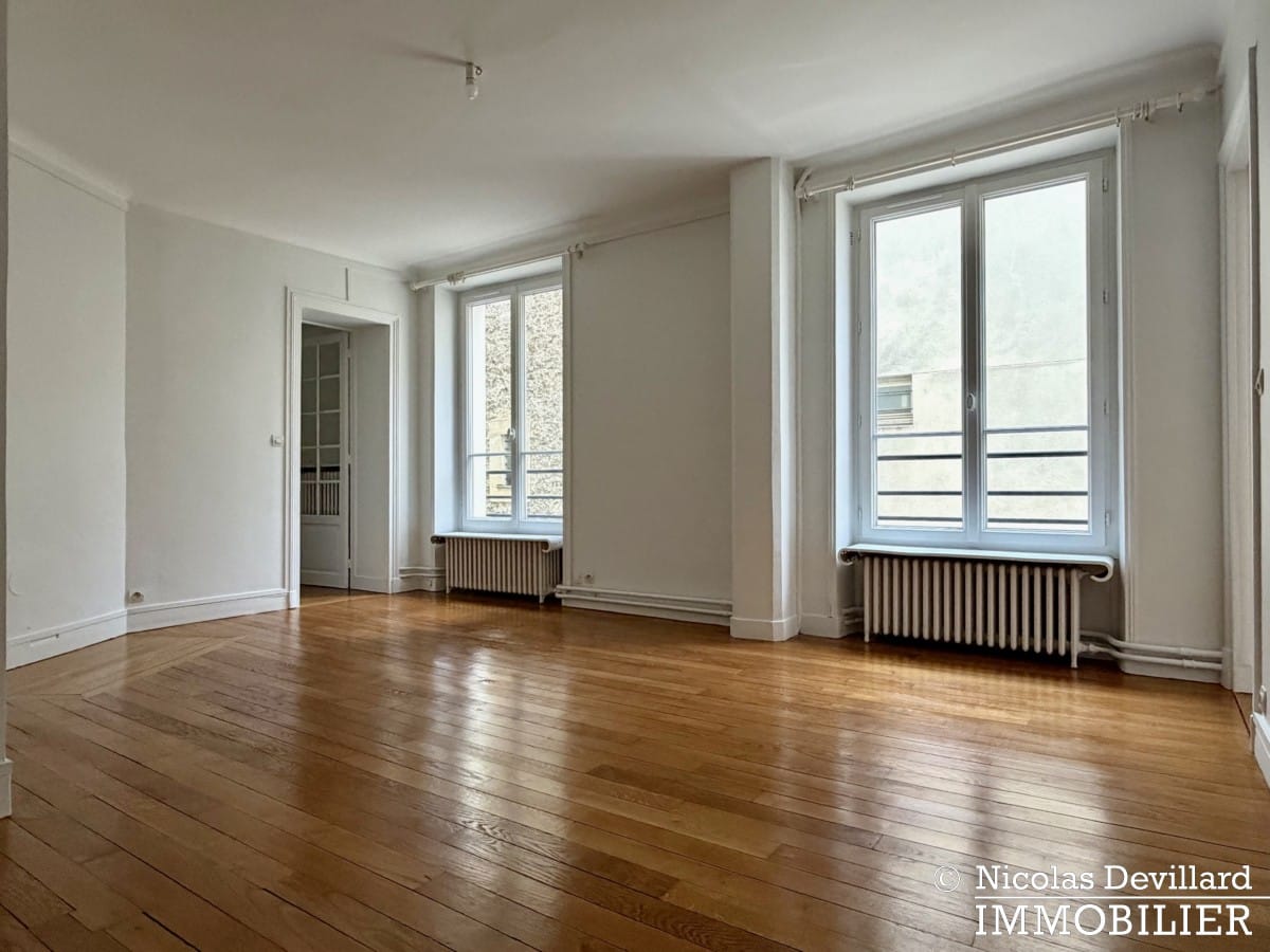 Lire la suite à propos de l’article Invalides/Gros Caillou – Calme, refait et très bien situé – 75007 Paris