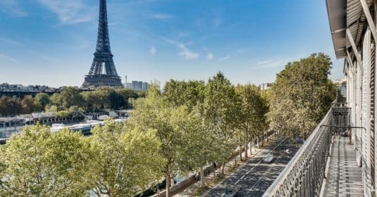 Alma Marceau – Duplex dernier étage, vue panoramique et prestations luxueuses – 75116 Paris (44)