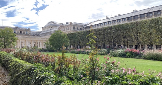Palais RoyalLouvre – Volume, charme et calme – 75001 Paris (5)