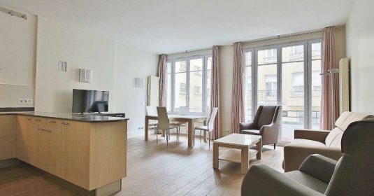Place-Victor-Hugo-–-Luxueuse-rénovation-et-2-suites-–-75116-Paris-17